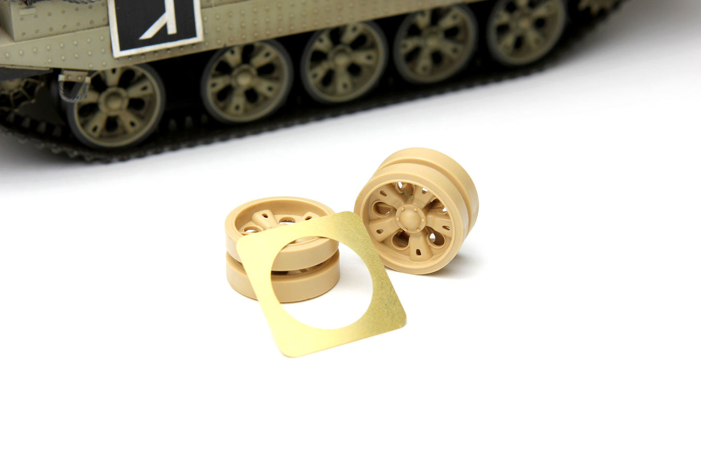 1/35 Israel Heavy Armoured Personnel Carrier Achzarit Early
