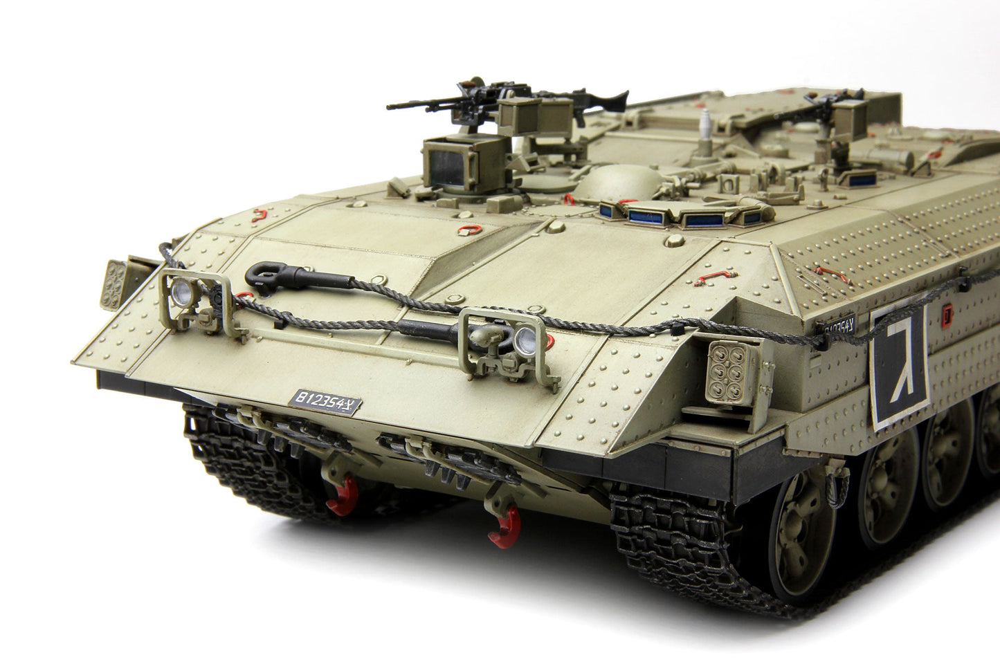 1/35 Israel Heavy Armoured Personnel Carrier Achzarit Early