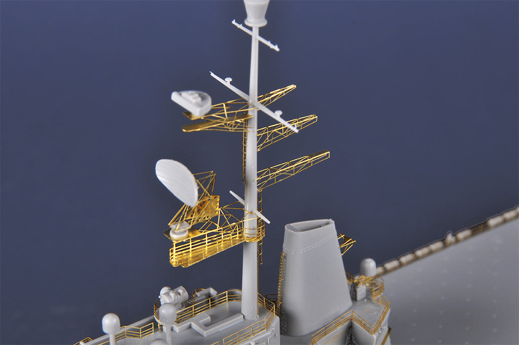 1/350 French Navy Helicopter Cruiser Jeanne d’Arc 2008 Plastic Model Kit