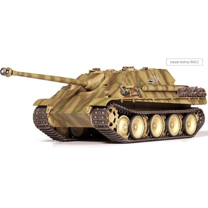 1/35 German Sd.kfz.173 Jagdpanther Ausf.G1 Plastic Model Kit [13539]