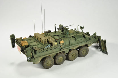 1/35 Stryker M1132 Engineer Squad Vehicle SMP Plastic Model Kit