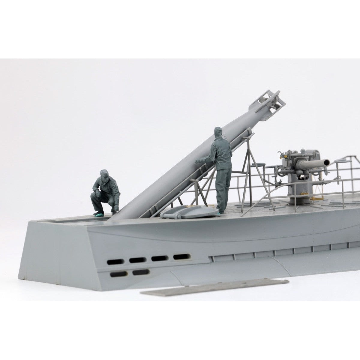 1/35 German Submariners & Commanders (Loading) Plastic Model Kit