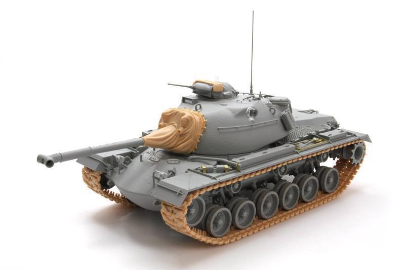 1/35 IDF Magach 1 & 2 (2-in-1) Plastic Model Kit