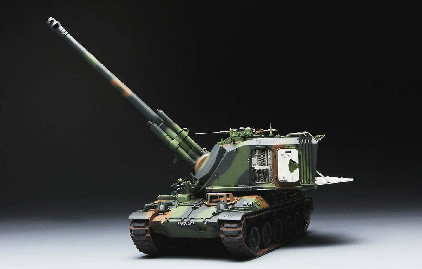 1/35 French AUF1 155mm Self-Propelled Howitzer