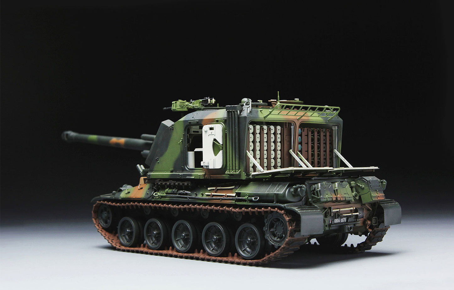 1/35 French AUF1 155mm Self-Propelled Howitzer
