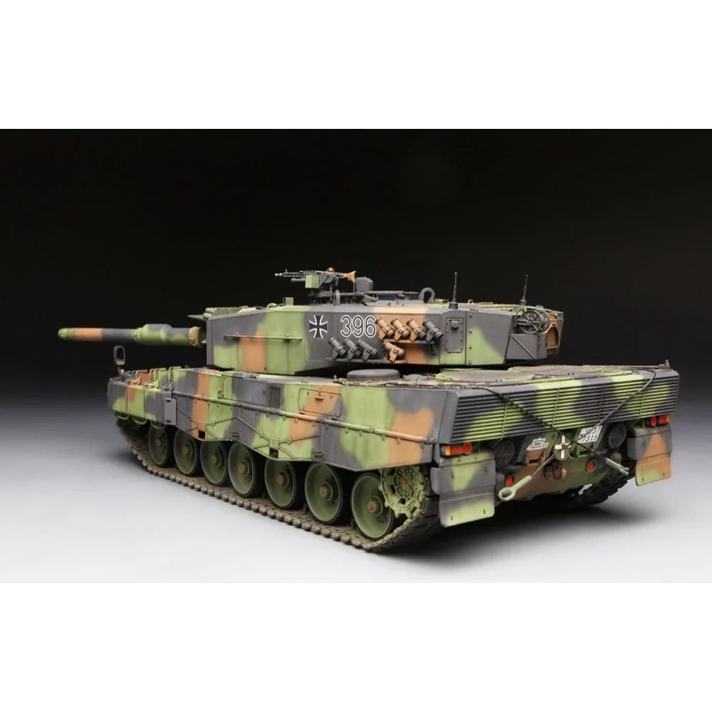 1/35 German Main Battle Tank Leopard 2 A4