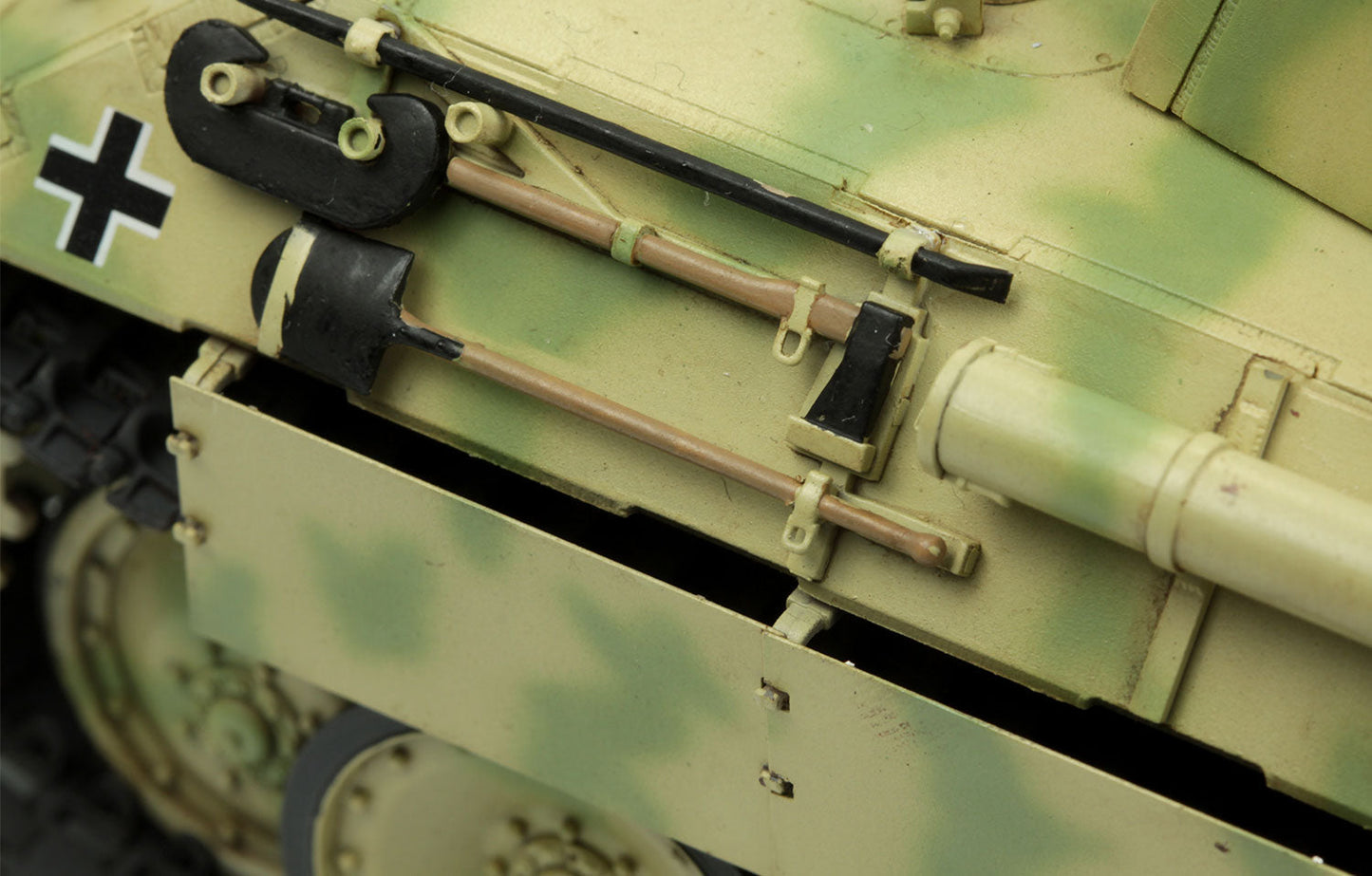 1/35 German Medium Tank Sd.Kfz.171 Panther Ausf.D