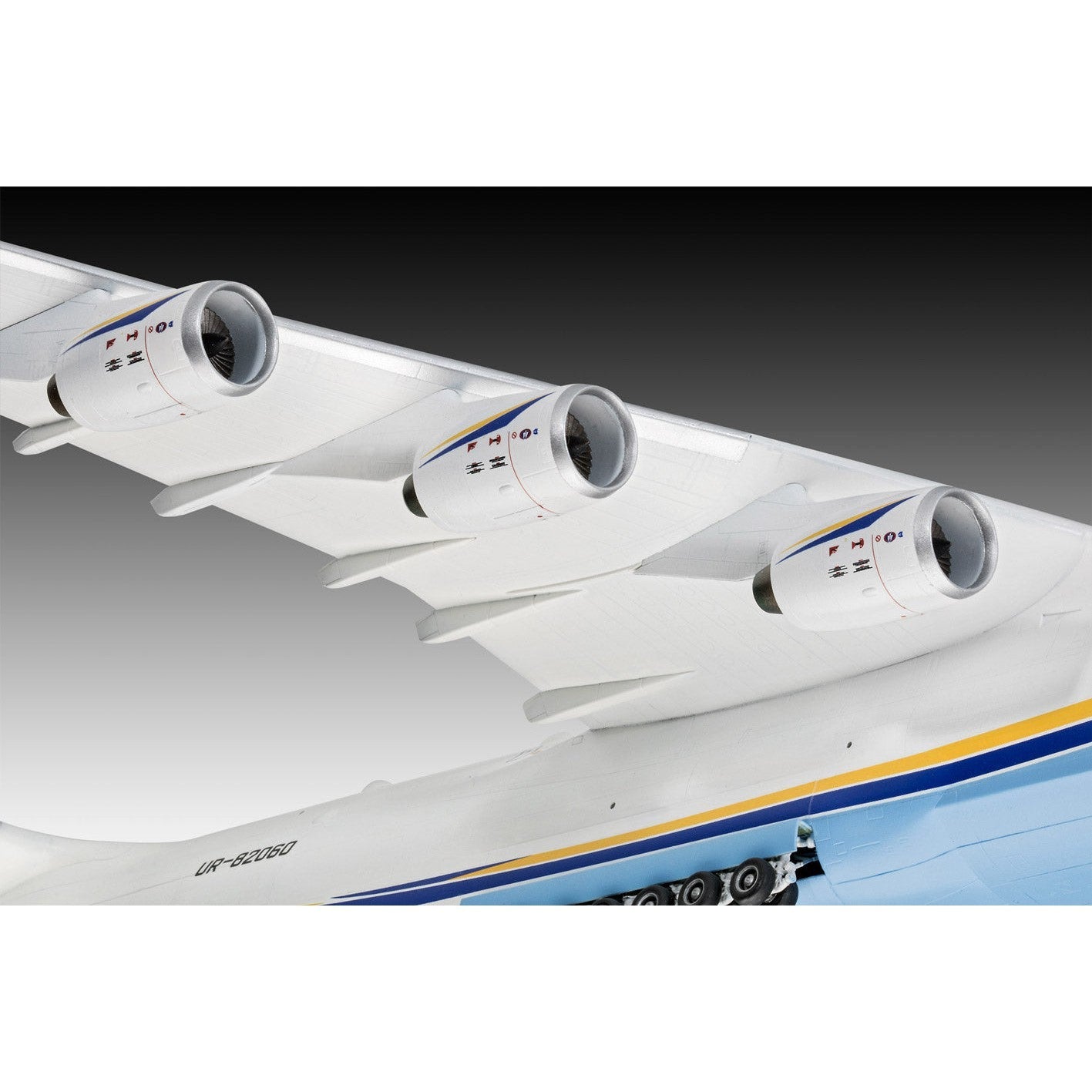 1/144 Antonov An225 Mrija