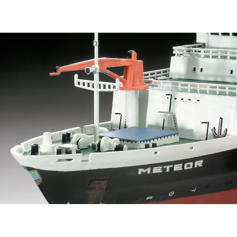 1/300 German Research Vessel Meteor
