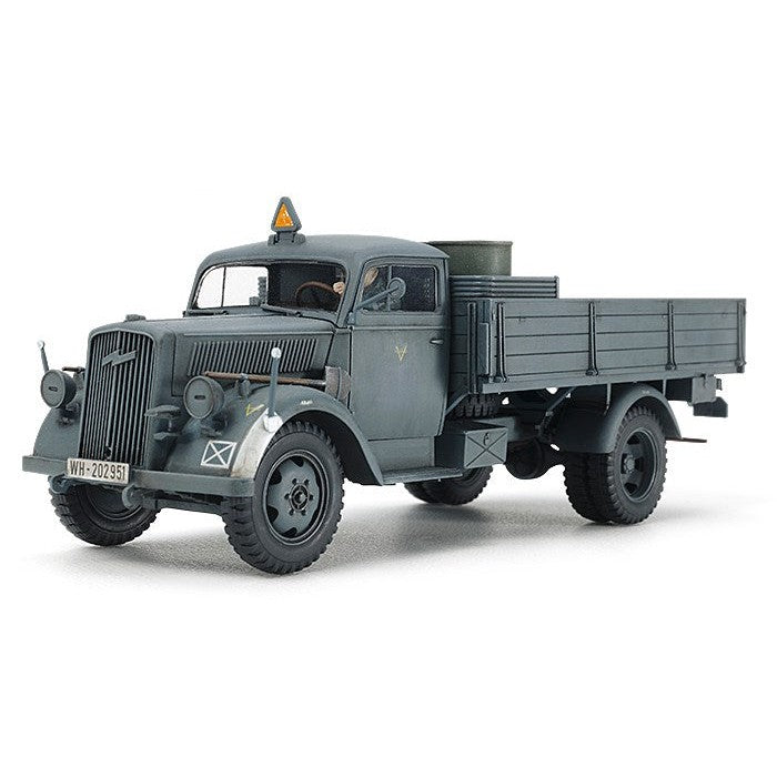 148 German 3T 4x2 Cargo Truck