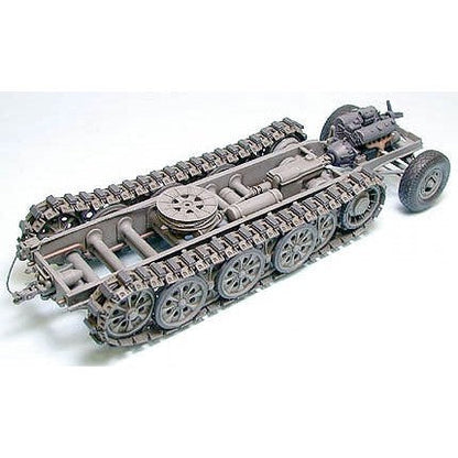 1/35 Ger. 18 Ton Hea vy Half Track