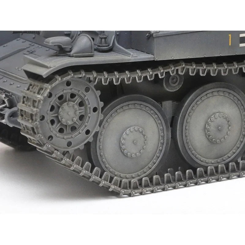 1/35 German Tank Panzerkampfwagen 38(t) Ausf. E/F NEW TOOLING