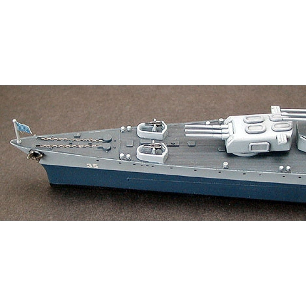 1/700 US Navy CA35 Indianapolis