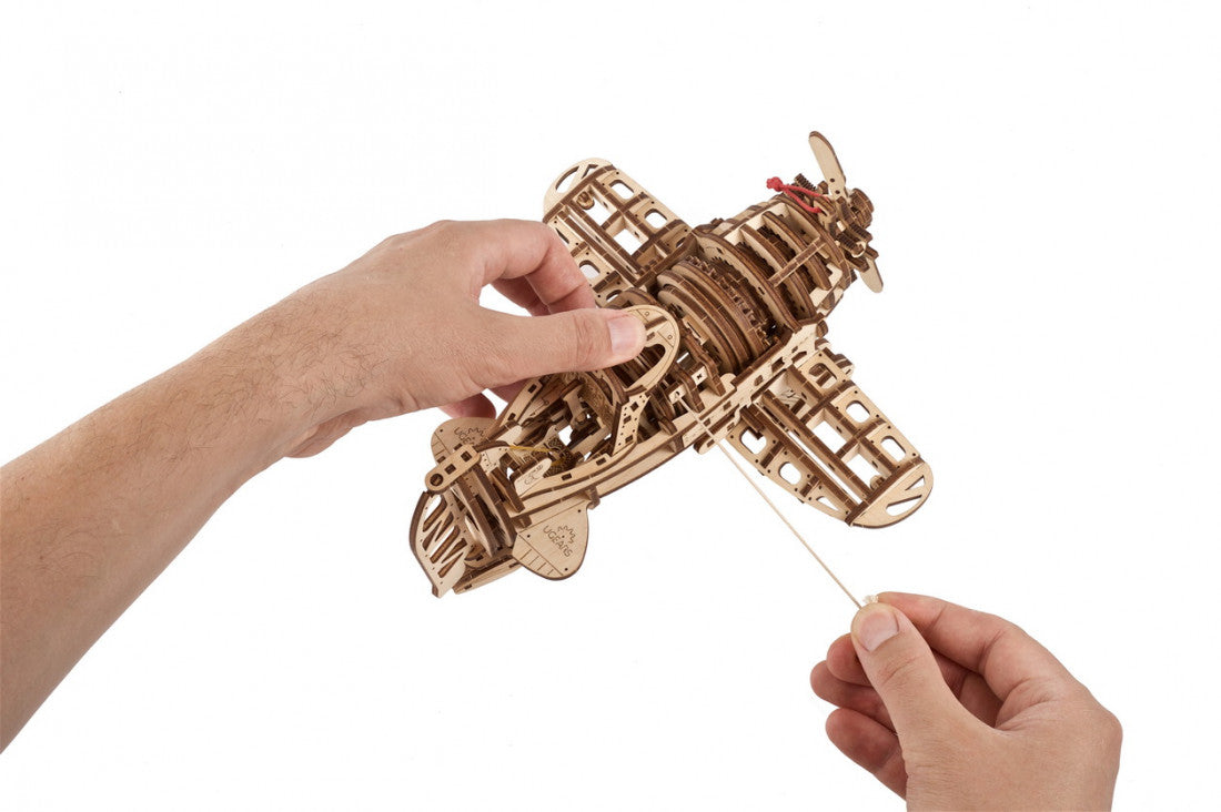354pc Mad Hornet Airplane