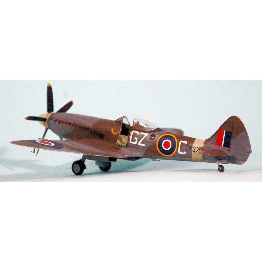 1/48 Supermarine Spitfire F Mk.XVIII